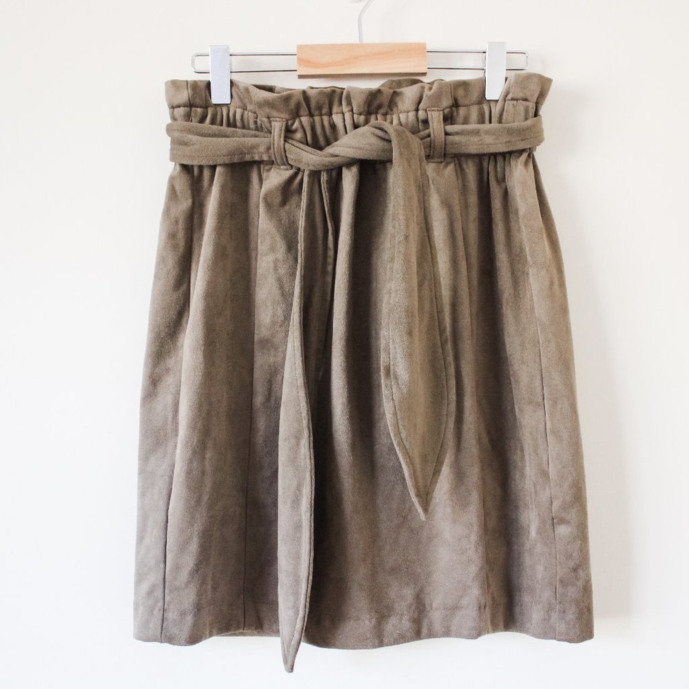 DYNAMITE suede mini skirt